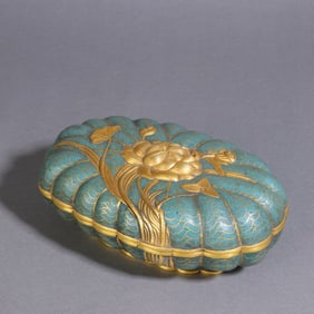 A Exquisite Cloisonne Lotus Pattern Box