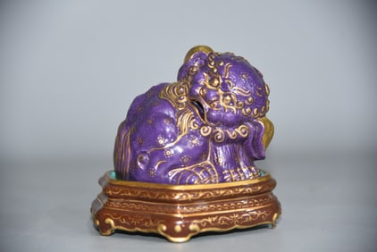 A Exquisite Aubergine Glaze Painted Gold Lion-Shaped Censer