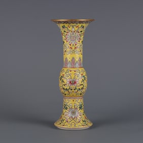 A Exquisite Yellow Ground Famille-Rose Lotus Pattern Vase