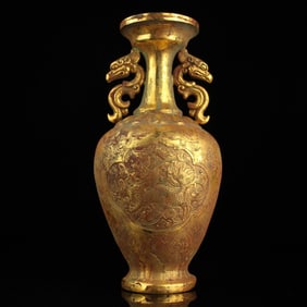 A Exquisite Gilt Bronze Auspicious Beast Pattern Vase