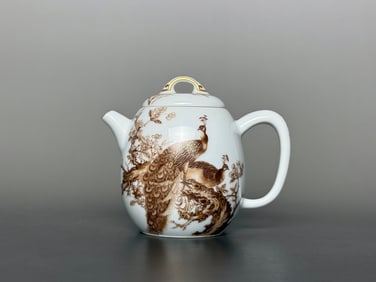 A Exquisite Soy Sauce Color Painted Gold Flower and Bird Pattern Ewer