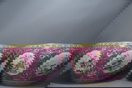 A pair of Exquisite Ruby Red-Glazed Flower Pattern Vat