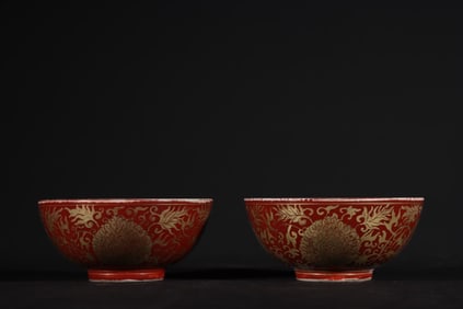 A pair of Exquisite Blue and White Painted Gold Flower Pattern Bowl