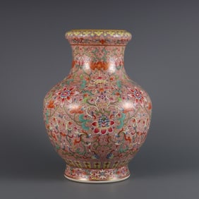 A Exquisite Famille-Rose Lotus Pattern Vase