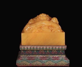 A Exquisite Shoushan Tianhuang Stone Dragon Seal