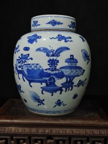 A Exquisite Blue and White Bogu Pattern Jar