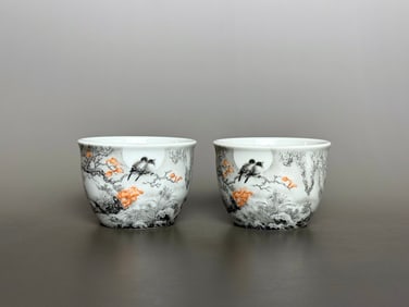 A pair of Exquisite Ink Color Flower and Bird Pattern Cup