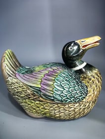 A Exquisite Famille-Rose Duck-Shaped Ornament