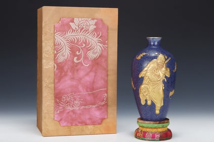 Ji Blue Glazed Gilt Character Story Pattern Vase