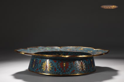 A Rare Bronze Body Cloisonne Dragon Pattern Sunflower-Mouth Plate