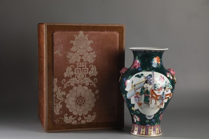 An Exquisite Famille-Rose Flower Pattern Character and Story Pattern Double-Ears Vase