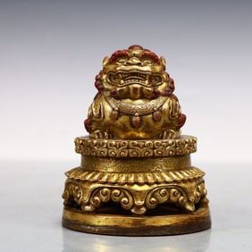 A Exquisite Gilt Bronze Lion Seal