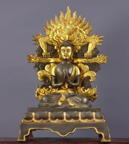 An Exquisite Gilt Bronze Buddha Statue