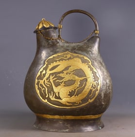 An Exquisite Gilt Bronze Dragon Pattern Ewer