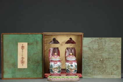 A Pair of Exquisite Famille-Rose Landscape and Figure Pattern Lotus Pattern Vase