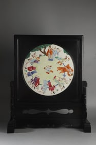 An Exquisite Famille-Rose Character and Story Pattern Screen