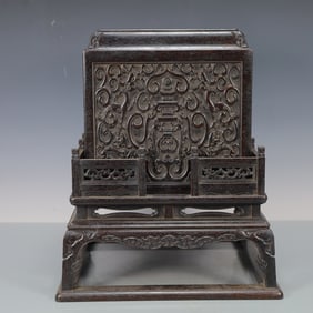 A Exquisite Zitanwood Dragon Pattern with poem Box