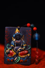 An Exquisite Stone Inlaid Gems Buddha Statue Pattern Brand