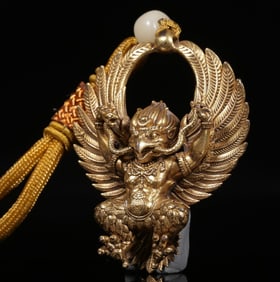 An Exquisite Gilt Bronze Statue of Vajra Pendant