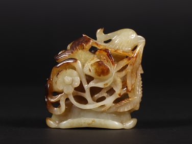 An Exquisite White Jade Flower and Bird Pattern Ornament