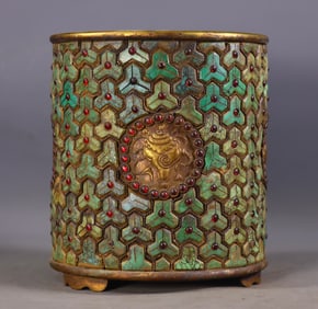 An Exquisite Gilt Bronze Inlaid Gems Eight Treasures Pattern Brush Pot