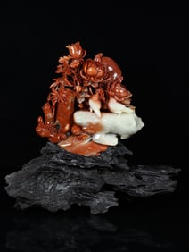 An Exquisite Shoushan Stone Flower and Bird Pattern Ornament