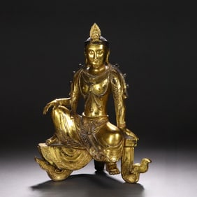 An Exquisite Gilt Bronze Statue of Avalokitesvara