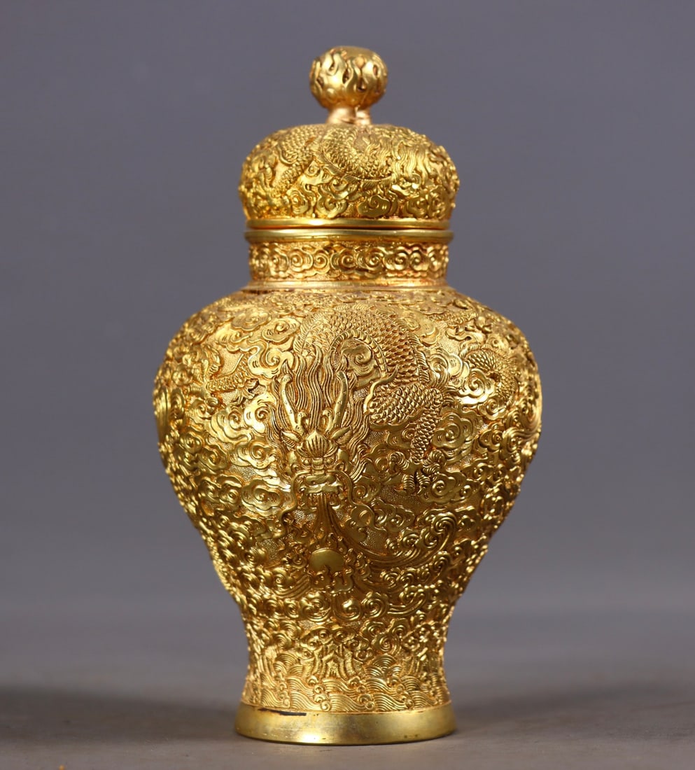 An Exquisite Gilt Bronze Dragon Pattern Seawater Pattern Jar (1 of 9)