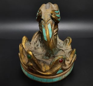 An Exquisite Gilt Bronze Inlaid Gems Bird Ornament