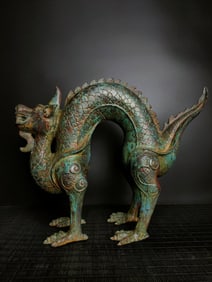 An Exquisite Bronze Dragon Ornament