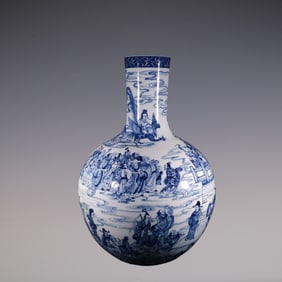 An Exquisite Blue and White Character and Story Pattern Vase