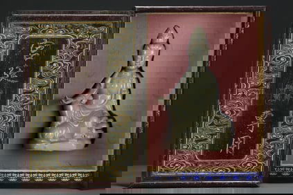 An Exquisite Longquan yao Buddha Statue