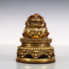 A Exquisite Gilt Bronze Lion Seal
