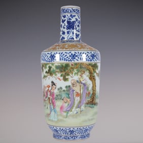 An Exquisite Famille-Rose Blue and White Character and Story Pattern Lotus Pattern with poem Vase