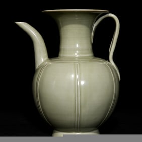 An Exquisite Yue yao Ewer