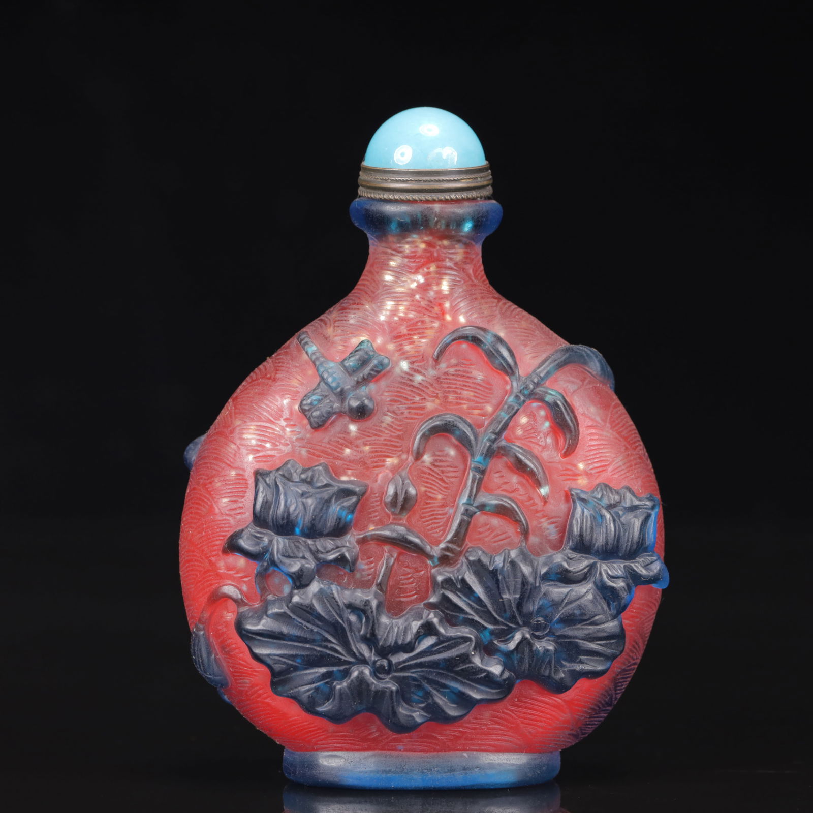 An Exquisite Glass Lotus Leaf Dragonfiy Pattern Snuff Bottle (1 of 8)