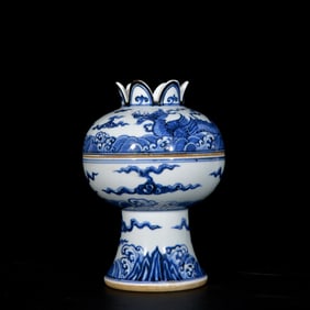 An Exquisite Blue and White Seawater and Dragon Pattern Stem Jar