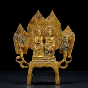 An Exquisite Gilt Bronze Statue of Bodhisattva