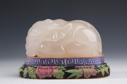 An Exquisite Shoushan Stone Elephant Ornament