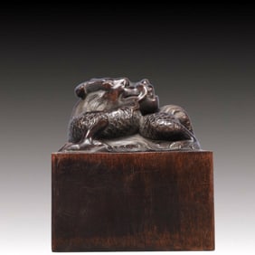 An Exquisite Zitanwood Dragon Pattern Seal