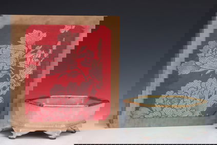 An Exquisite Guan yao Painted Gold Brush Washer,with an Imperial Poem by Emperor Qianlong