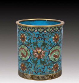 An Exquisite Cloisonne Lotus Pattern Brush Pot