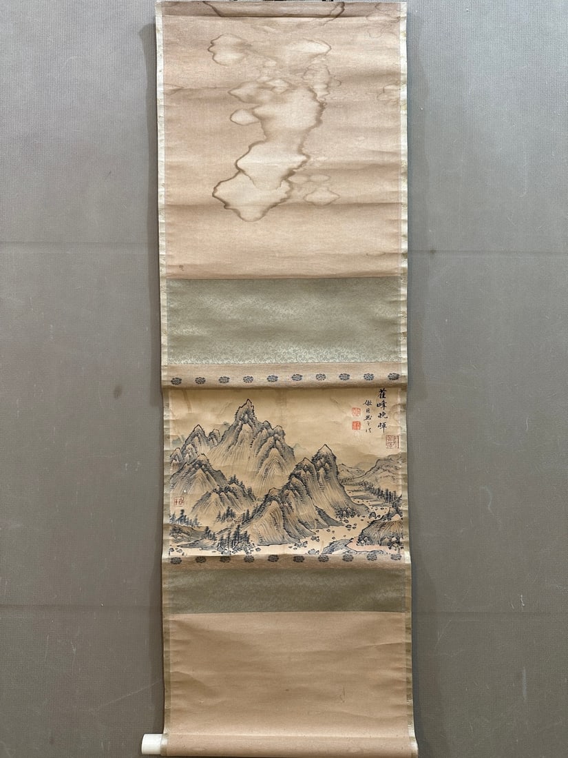 A Chinese Vertical Scroll Ink Painting of Landscape on Paper: A Chinese Vertical Scroll Ink Painting of Landscape on Paper,Wang Hui,Size:9.1inx13in 一幅中国水墨山水画立轴,王翬