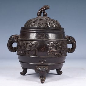 An Exquisite Zitanwood Chi-Dragon Pattern Elephant-Ears Tripod Censer