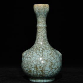 An Exquisite Ru yao Vase
