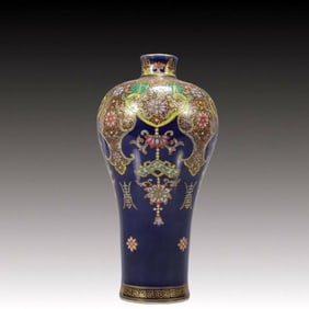 An Exquisite Ji Blue Glazed Painted Gold Flower Pattern Vase