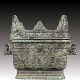 A Rare Bronze Chi-Dragon Pattern Beast-Ears ?,With Inscription