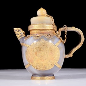 An exquisite onyx gold-plated phoenix flower pattern ewer