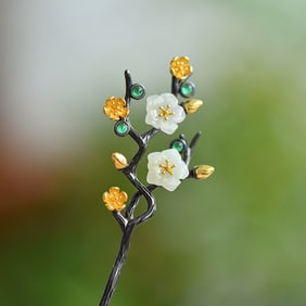 An Exquisite Sterling Silver Inlaid White Jade Hairpin