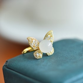 An Exquisite Sterling Silver-Gold Plated Inlaid White Jade Ring,Inlaid Diamond